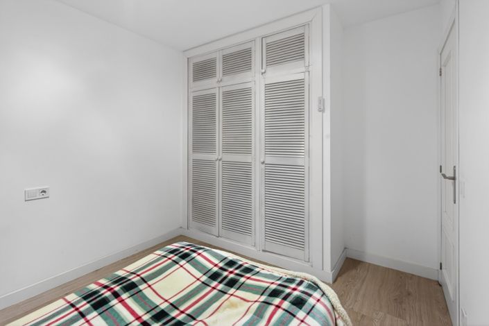 Image No.18-3 Bed Apartment for sale