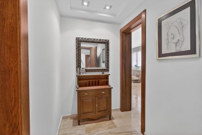 Image No.32-5 Bed Villa for sale