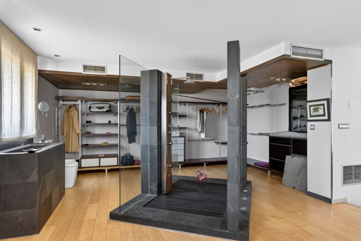 Image No.35-5 Bed Villa for sale