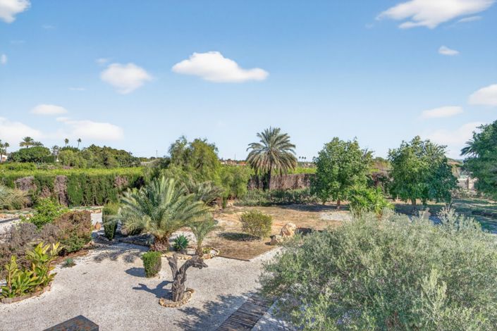 Image No.41-5 Bed Villa for sale