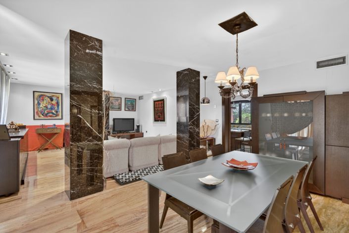 Image No.6-5 Bed Villa for sale