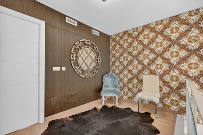 Image No.19-2 Bed Townhouse for sale