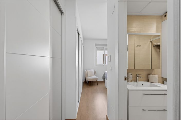 Image No.22-2 Bed Townhouse for sale