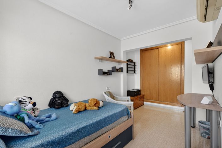 Image No.23-4 Bed Villa for sale