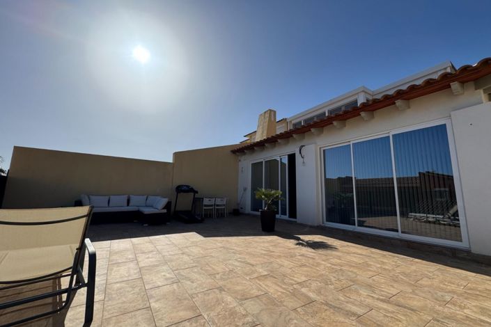 Image No.21-3 Bed Townhouse for sale