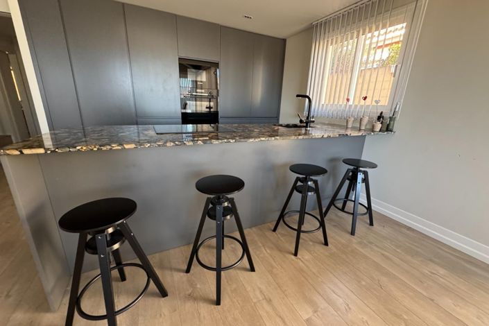 Image No.7-3 Bed Townhouse for sale