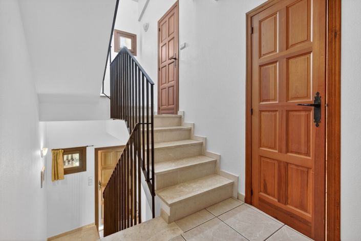 Image No.16-3 Bed Townhouse for sale