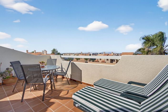 Image No.25-3 Bed Townhouse for sale