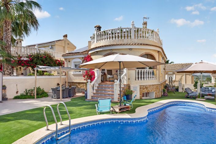 Image No.3-Villa de 6 chambres à vendre à Gran Alacant