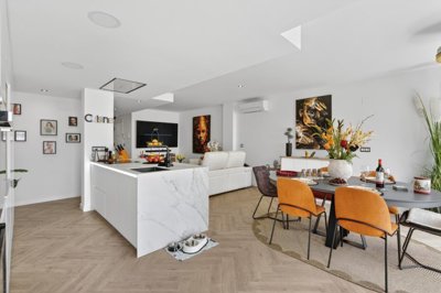 17822070739486