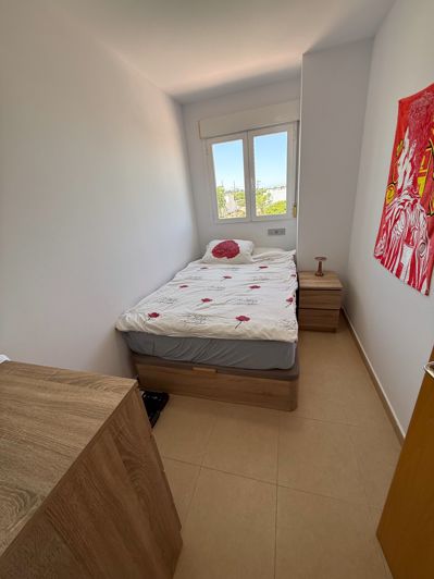 Image No.15-3 Bed Flat for sale