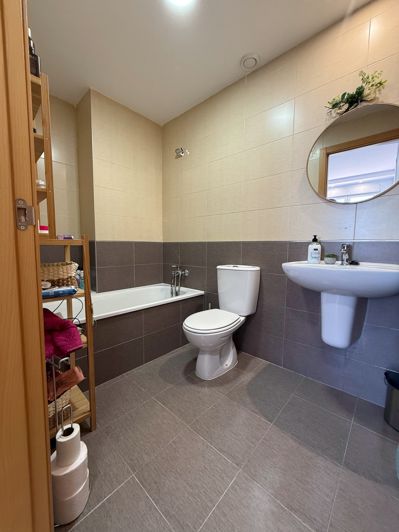 Image No.16-3 Bed Flat for sale
