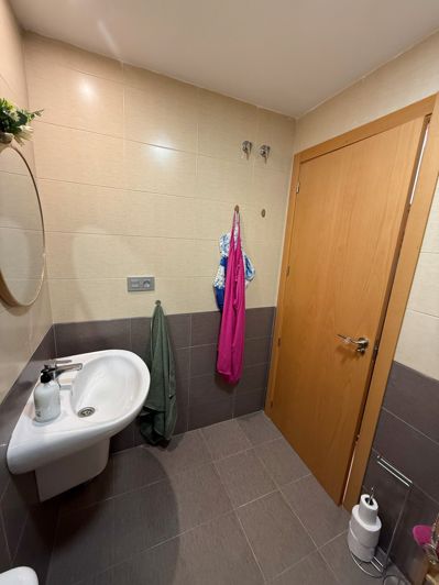 Image No.17-3 Bed Flat for sale