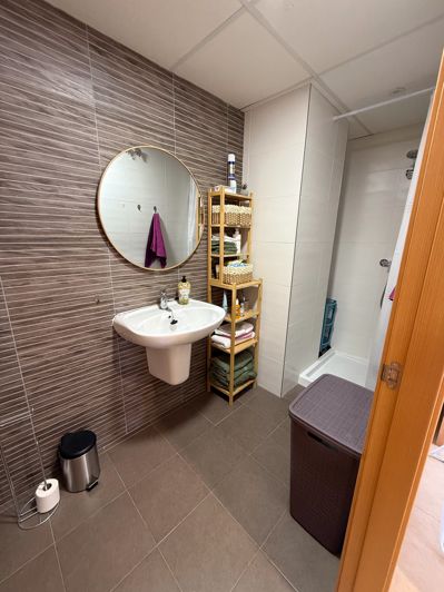 Image No.20-3 Bed Flat for sale