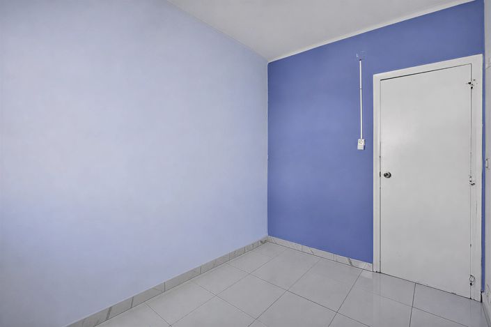 Image No.11-3 Bed Flat for sale
