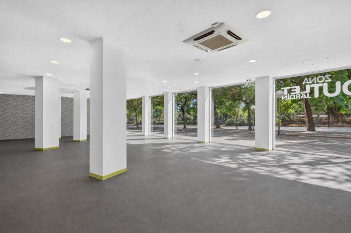 Image No.10-Commercial for sale