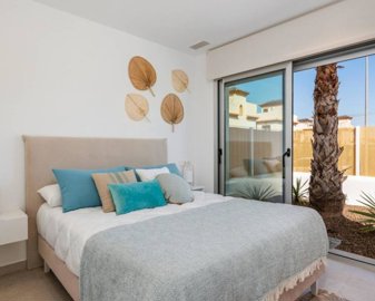 124f84e301jcrarwts4rg1c8ywjfa8jm6s-medium