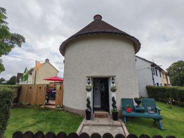 Front-house