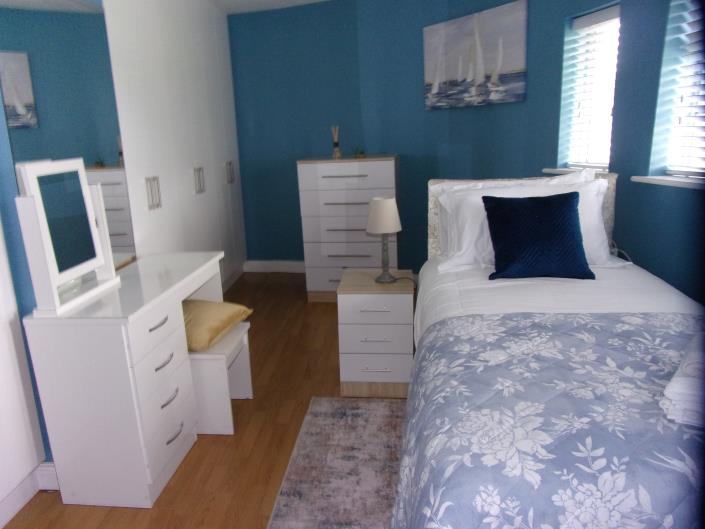 Image No.11-3 Bed House for sale