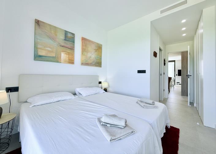 Image No.17-2 Bed Apartment for sale