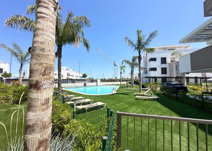 Image No.31-2 Bed Apartment for sale