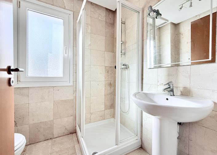 Image No.19-3 Bed Villa / Detached for sale