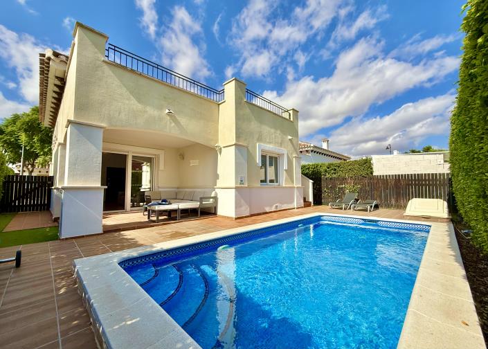 Image No.2-2 Bed Villa / Detached for sale