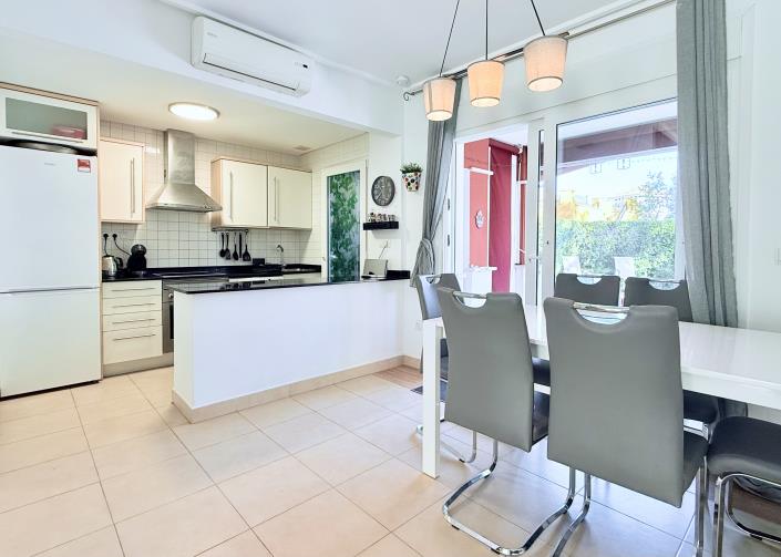 Image No.12-2 Bed Semi-Detached for sale