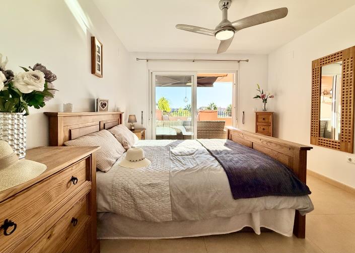 Image No.24-2 Bed Apartment for sale