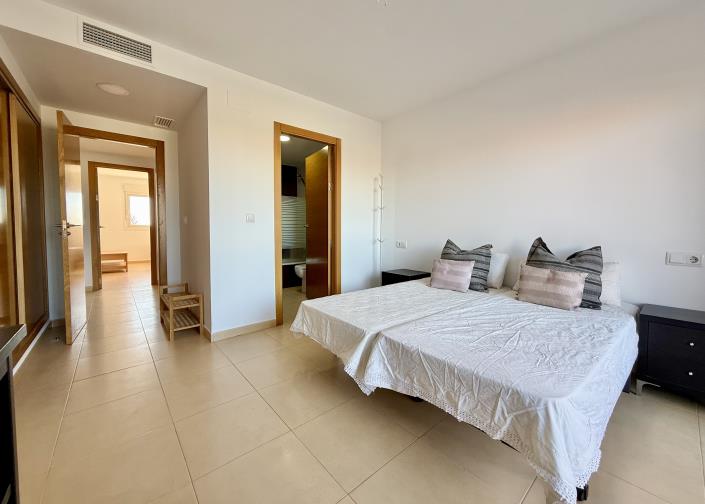 Image No.12-2 Bed Apartment for sale