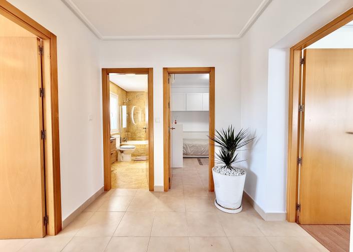 Image No.19-4 Bed Villa for sale