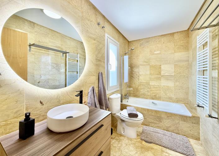 Image No.24-4 Bed Villa for sale