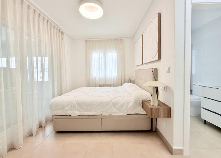 Image No.18-3 Bed Villa / Detached for sale