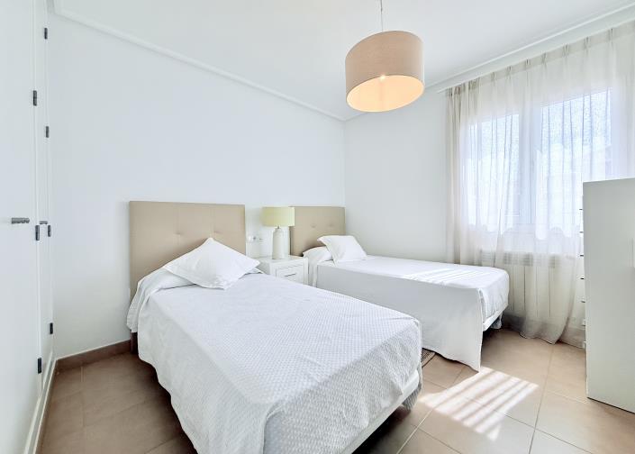 Image No.23-3 Bed Villa / Detached for sale