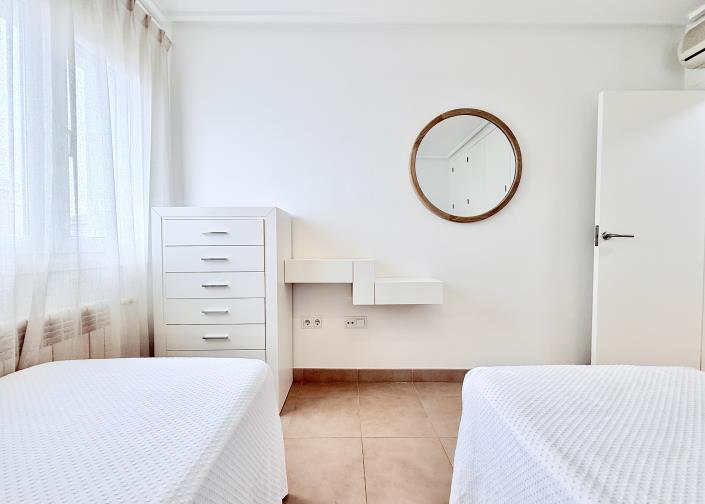 Image No.26-3 Bed Villa / Detached for sale