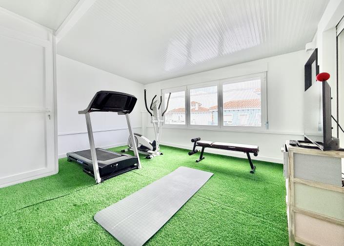 Image No.31-3 Bed Villa / Detached for sale