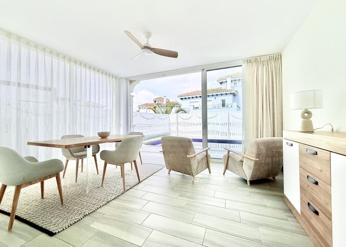 Image No.8-3 Bed Villa / Detached for sale