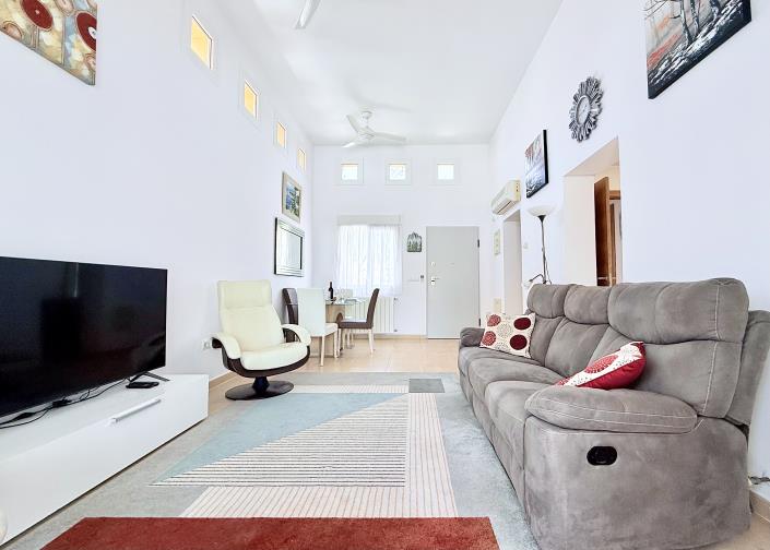 Image No.13-2 Bed House/Villa for sale