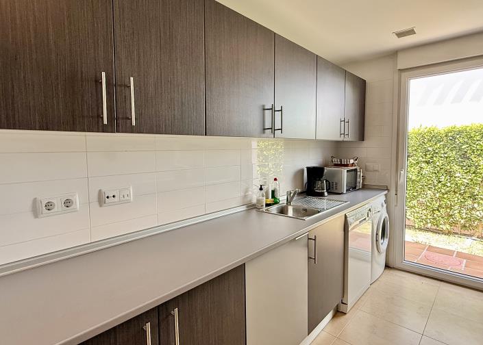 Image No.6-2 Bed House/Villa for sale