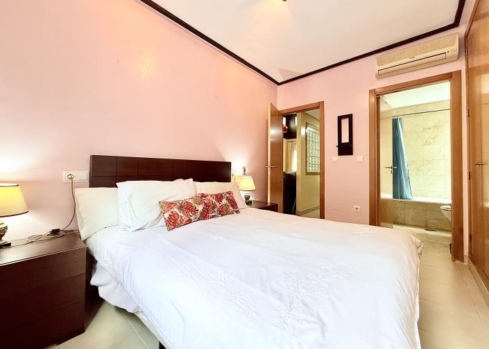 Image No.12-2 Bed House/Villa for sale