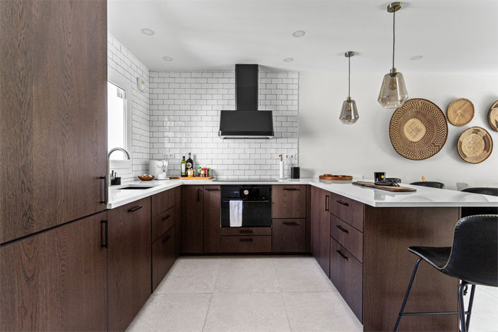 Image No.10-2 Bed Property for sale