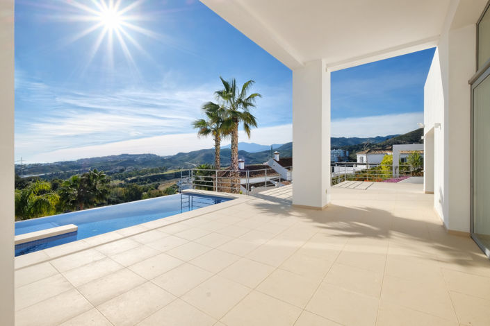 Image No.1-4 Bed Villa for sale
