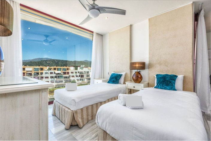 Image No.11-3 Bed Property for sale