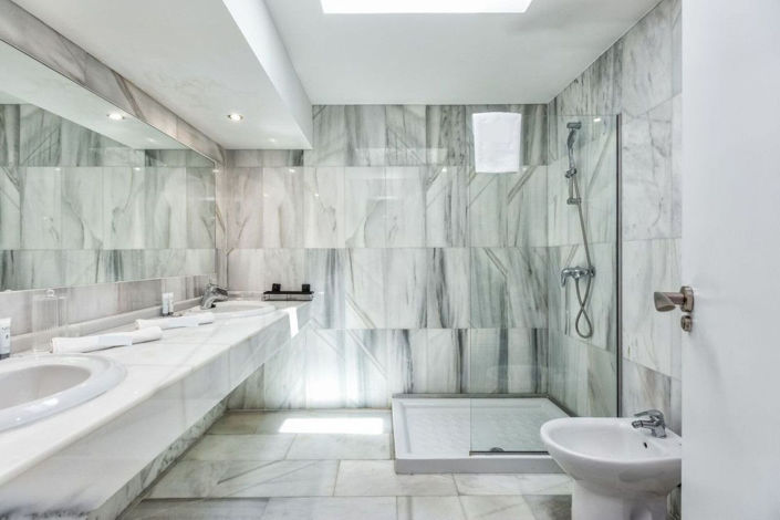 Image No.13-3 Bed Property for sale