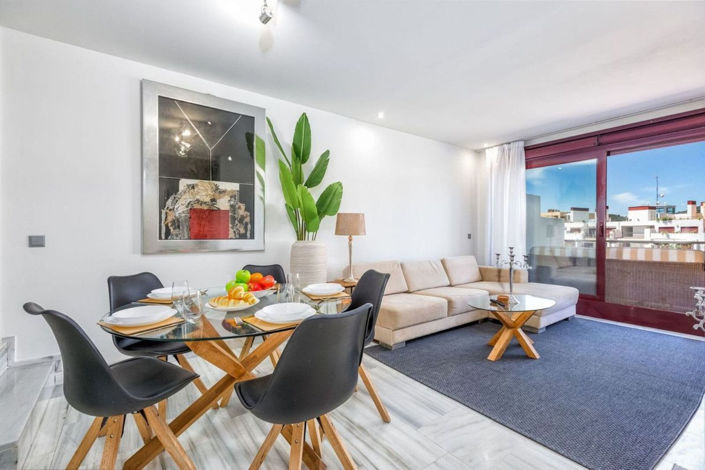 Image No.4-3 Bed Property for sale