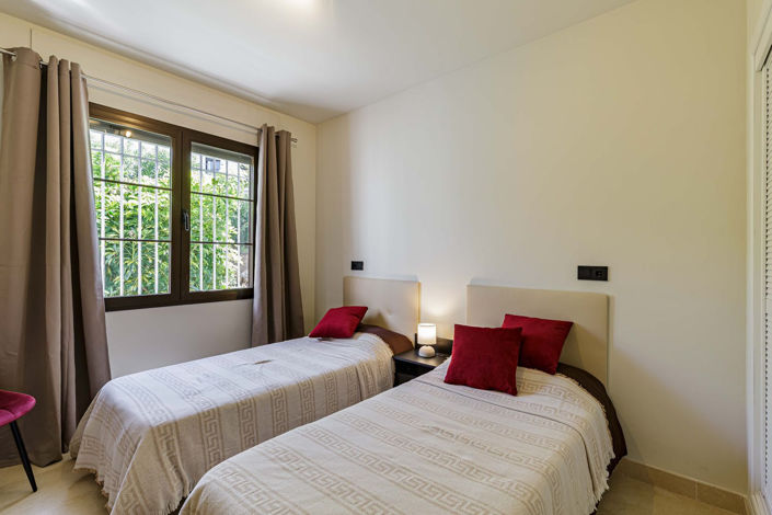 Image No.7-2 Bed Property for sale