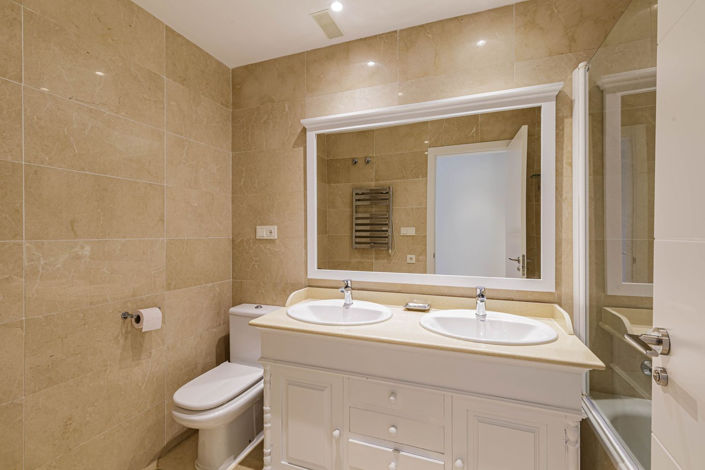 Image No.8-2 Bed Property for sale