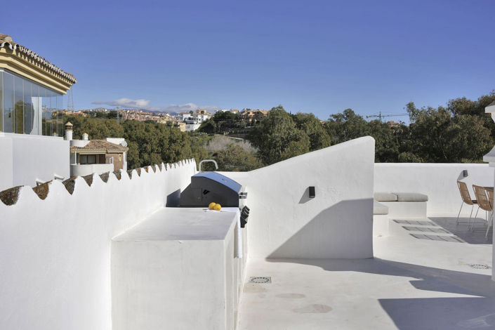 Image No.31-2 Bed Property for sale