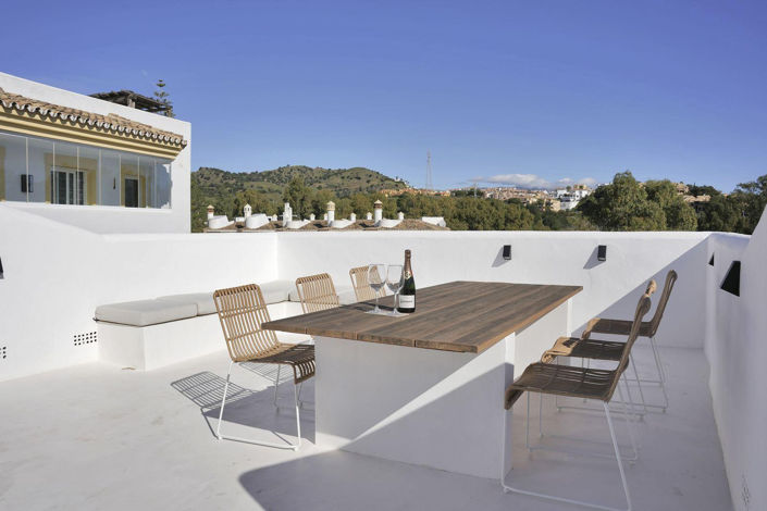 Image No.33-2 Bed Property for sale