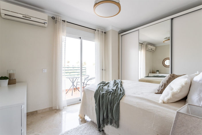 Image No.14-3 Bed Apartment for sale